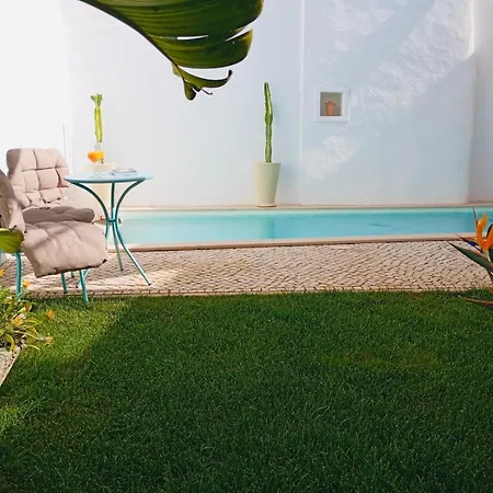 Santa Cruz - Bed & Breakfast Lagos